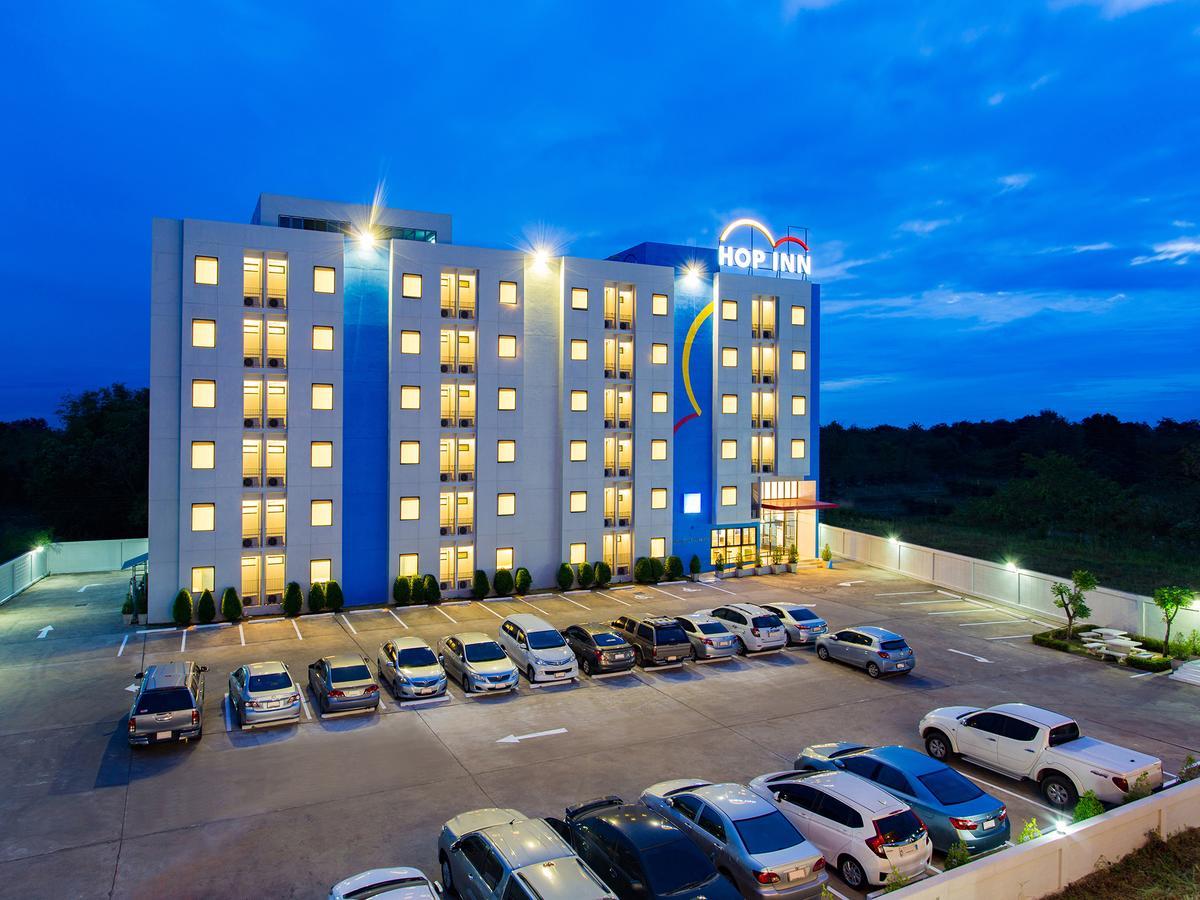 Hop Inn Чианграй Экстерьер фото